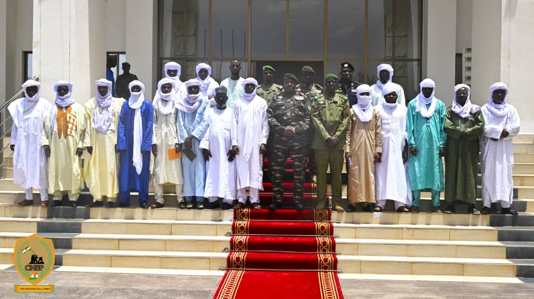 Le Président du CNSP rencontre une délégation de leaders Toubou du Kawar, N’gourti, et Tesker