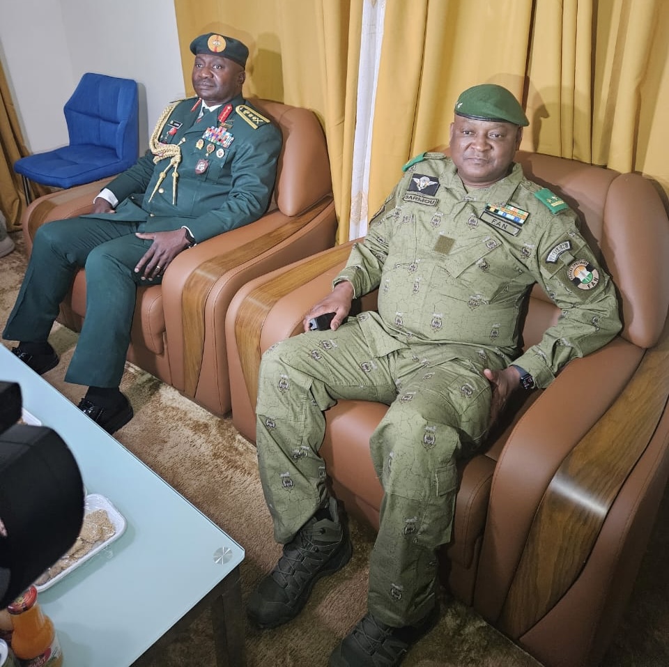 Coopération militaire Nigeria nigériane: Le chef d’état major général des forces armées nigérianes en visite au Niger