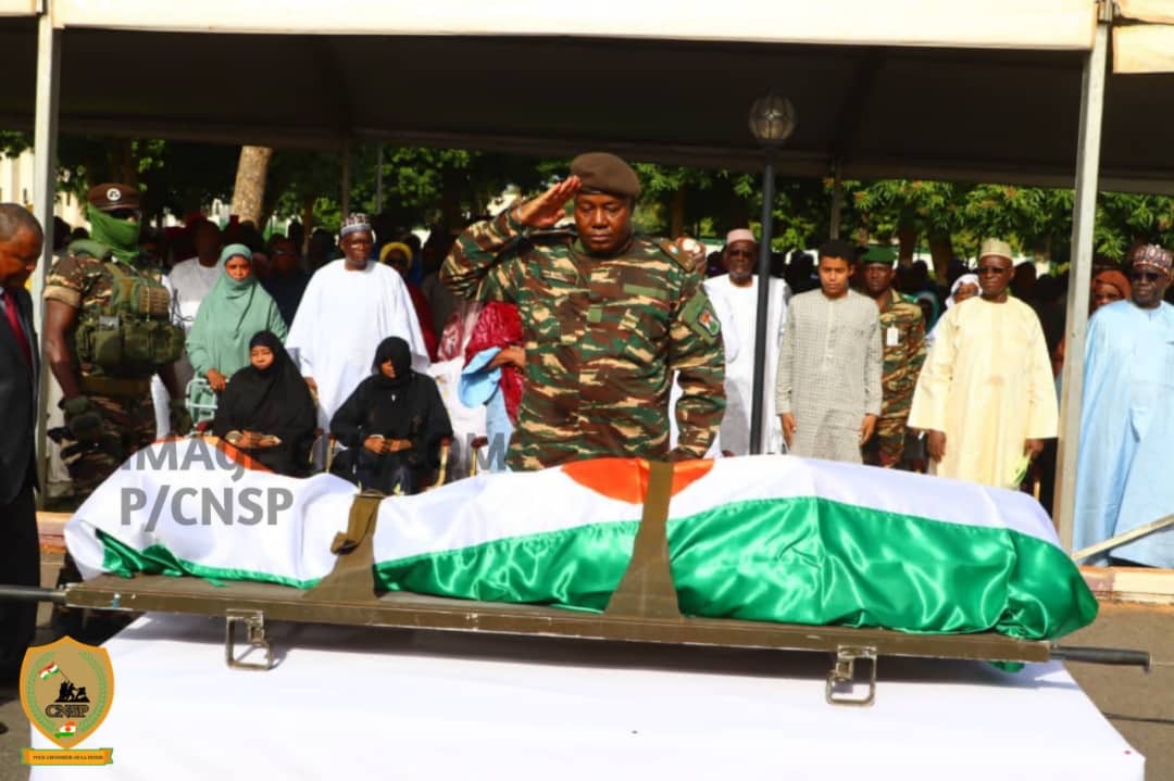 Obsèques du président Hama Amadou : la nation rend hommage à un grand combattant